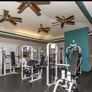  Apartment 2br 15 Mins To Downtown With Pool & Spa United States