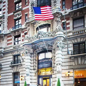 The At Fifth Avenue 3*, ניו יורק ארצות הברית